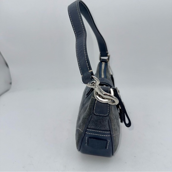 Coach Vintage women’s Soho buckle mini baguette shoulder bag blue suede leather - Picture 4 of 9